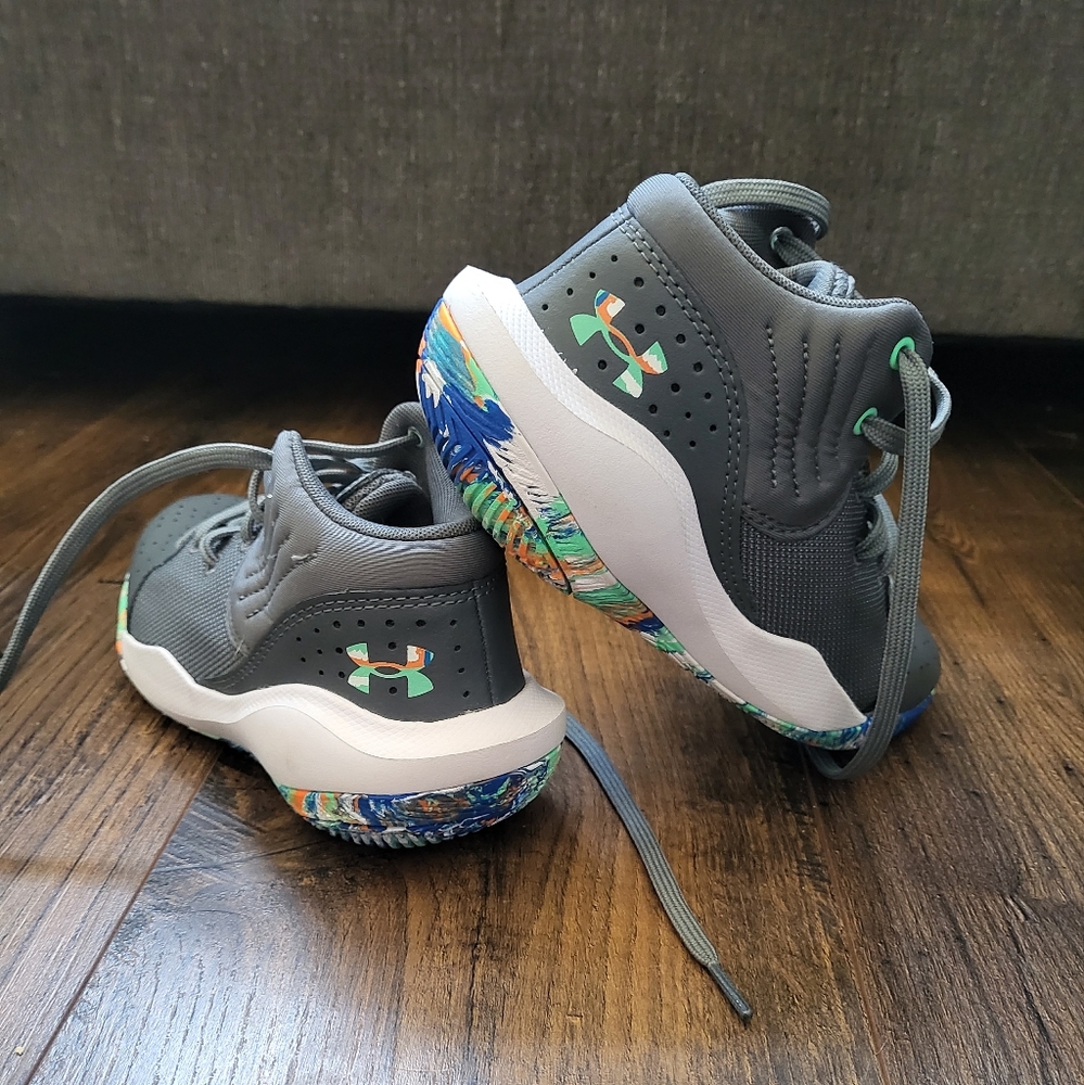 Under Armour Girls Basketball Shoes